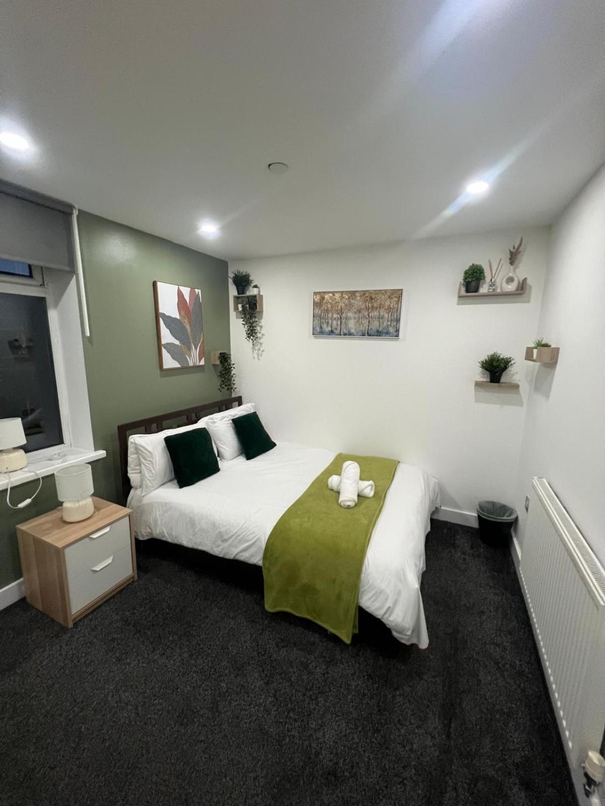 City Centre Location! For Business And Leisure! 5/6 Guests Cardiff Esterno foto