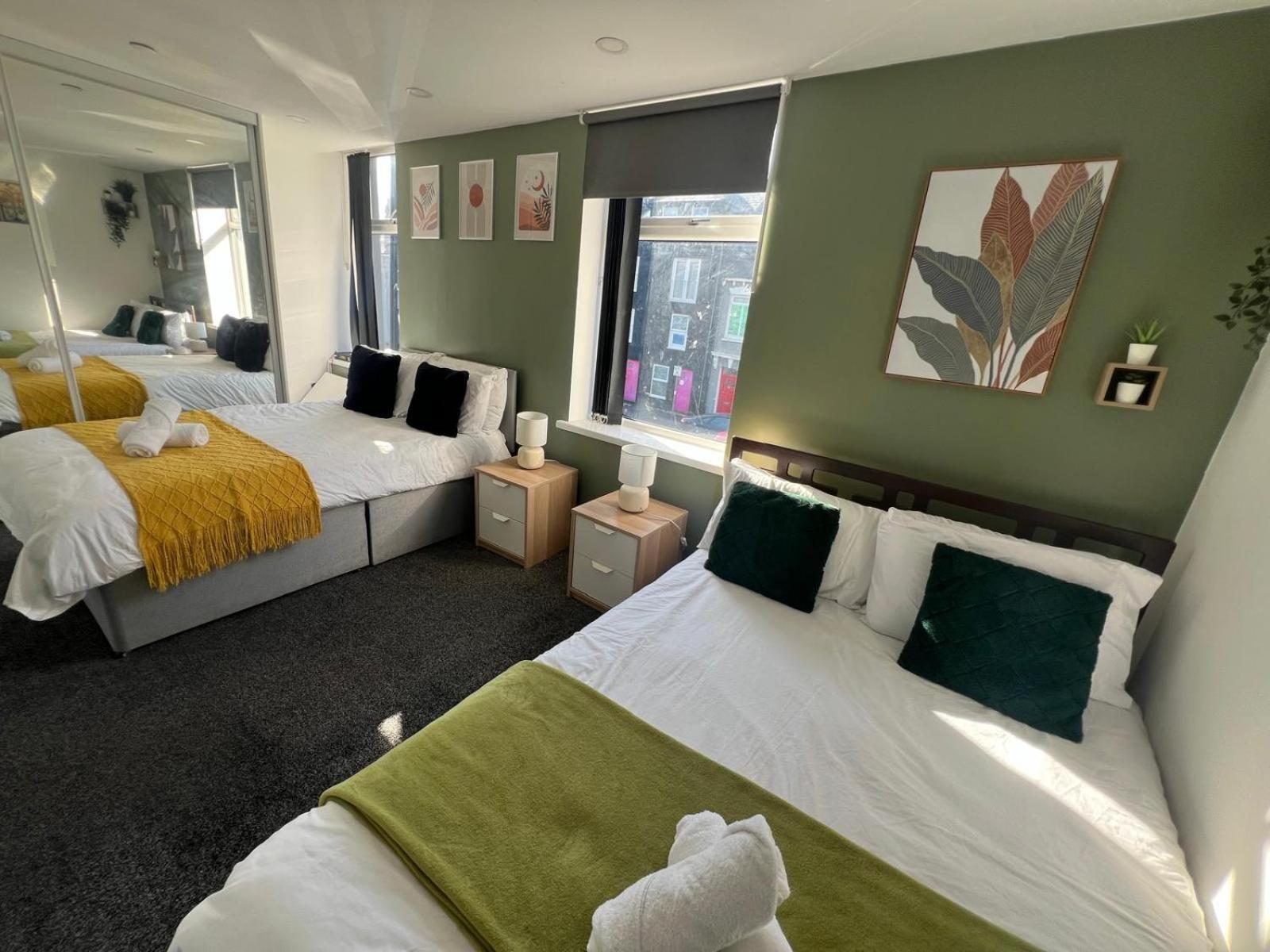 City Centre Location! For Business And Leisure! 5/6 Guests Cardiff Esterno foto